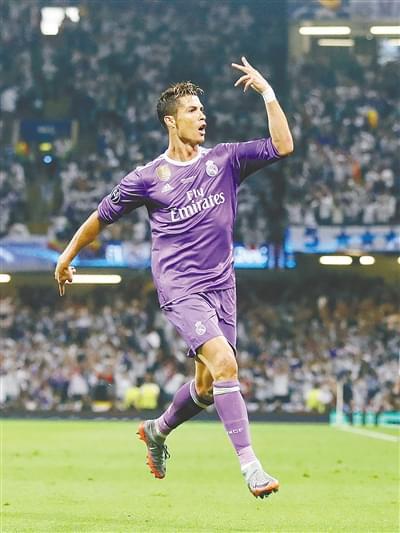 至舞臺中央 至舞臺中央